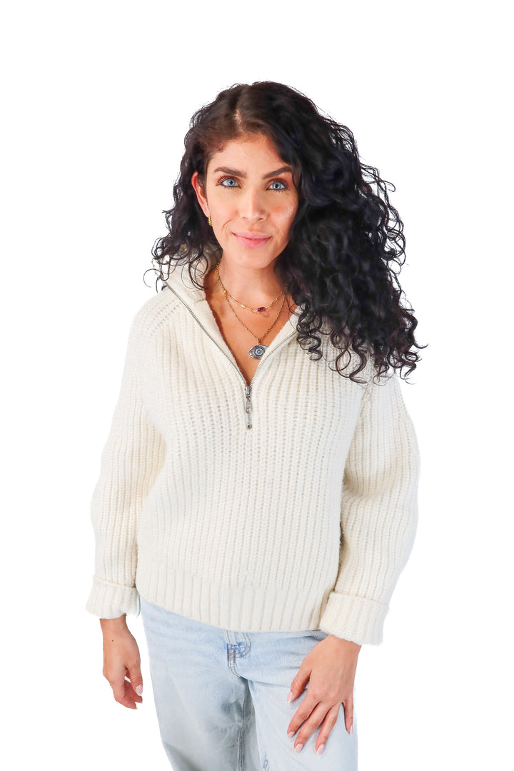 h&m white knit quarter zip (L)