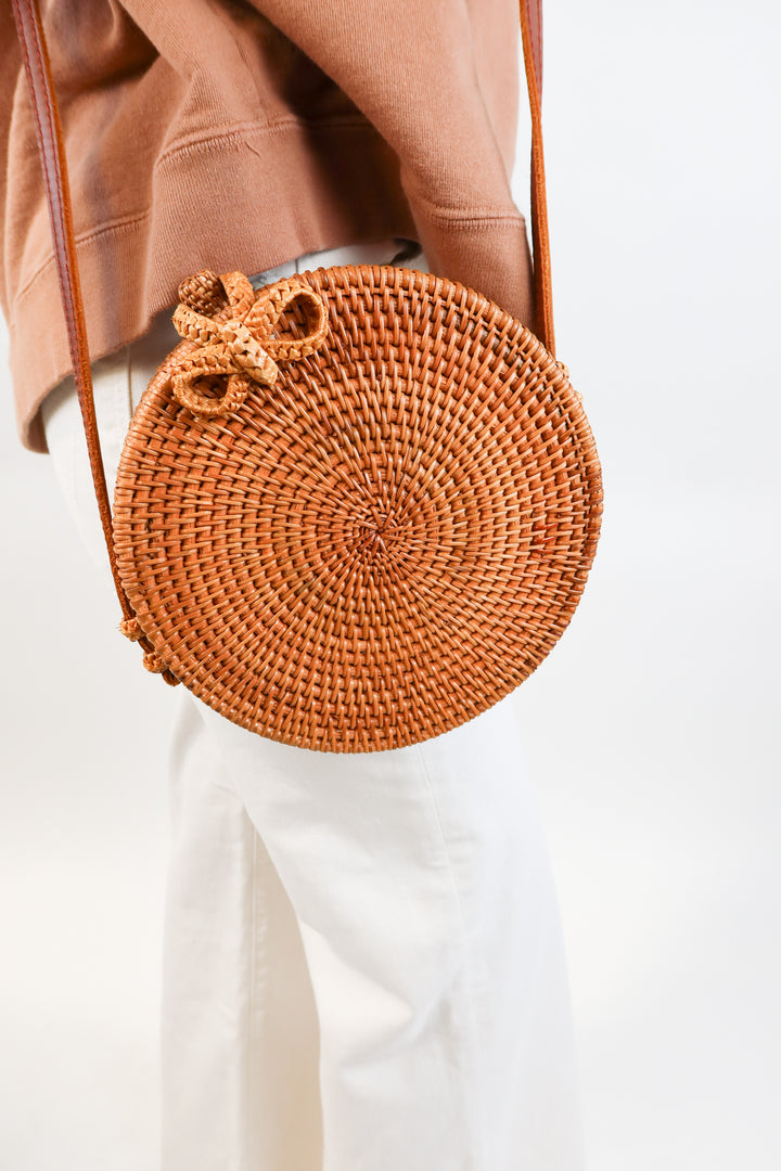 Circle rattan bag