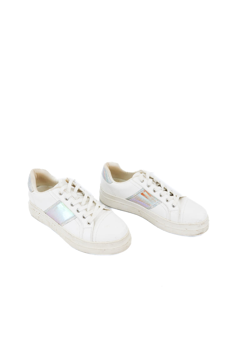 aldo white platform shoes w/ iridescent stripe (8.5; retail $99)