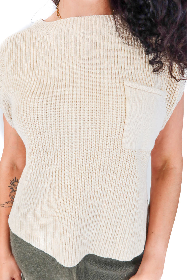 oberlov beige knit tshirt (s)