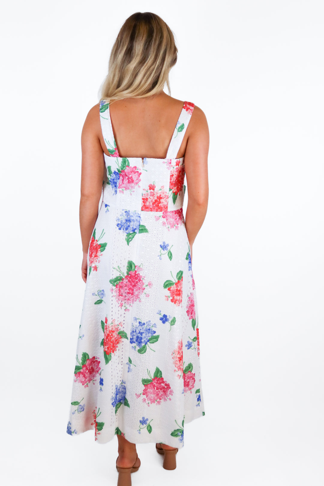 draper james white floral crotchet maxi dress NWT (4; retail $168)