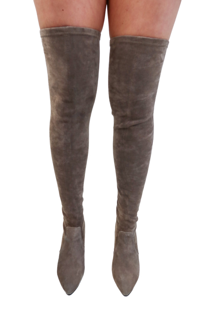 Gray suede tall boot (5.5/6)