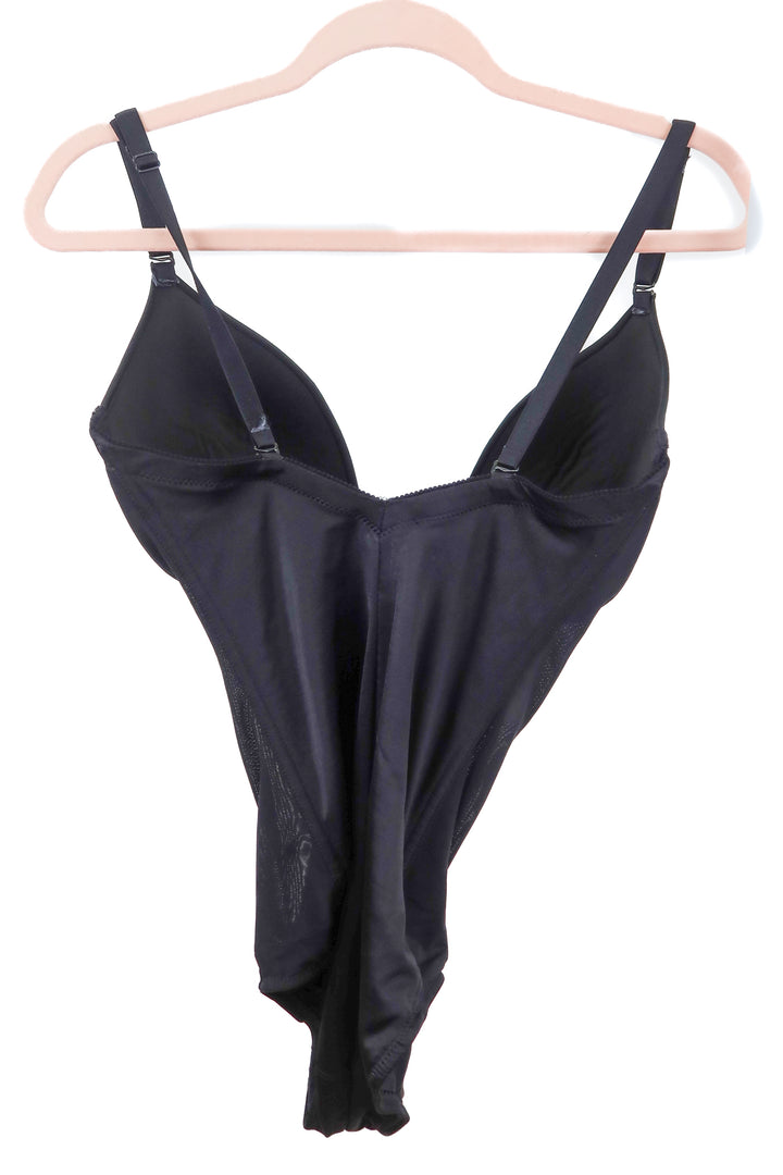 Va Bien black shape wear bodysuit (34E)