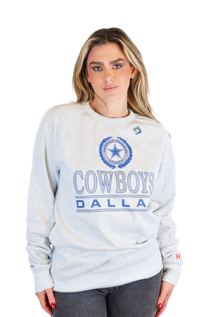 light gray NFL Cowboys crewneck (M)