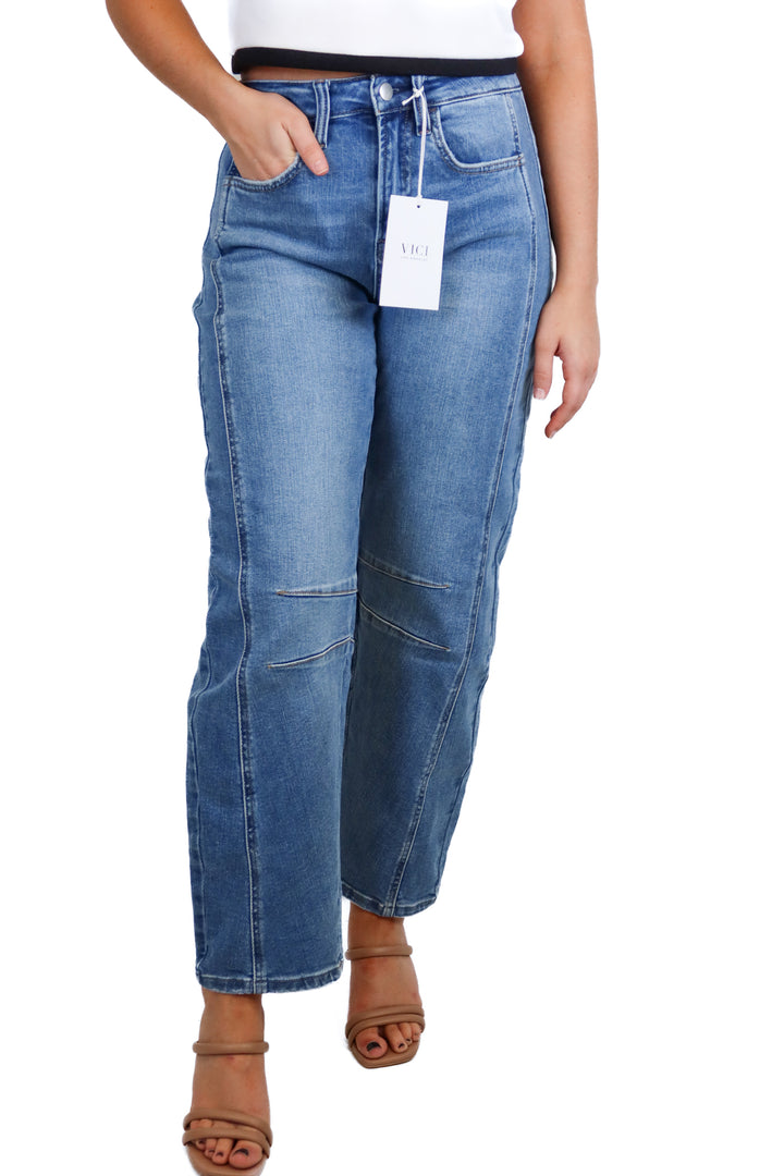 Vici Medium Wash Barrel Leg NWT (25; retail $68)