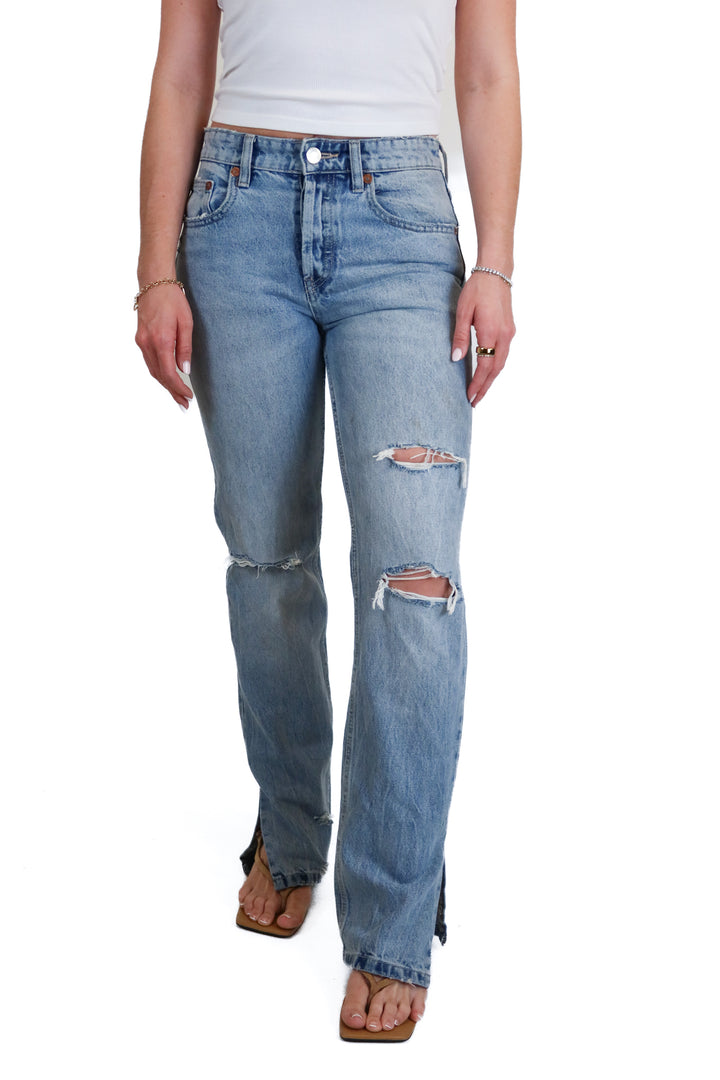 zara light wash straight leg jeans (4)*