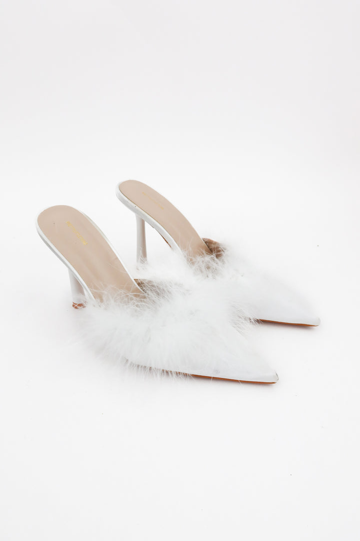 Pretty little thing white feather heels (5; retail $50)