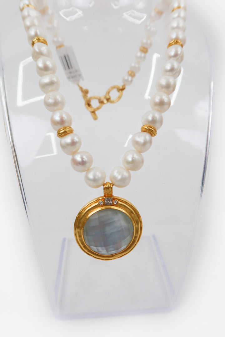 Julie Vos pearl and gold necklace (retail $195)