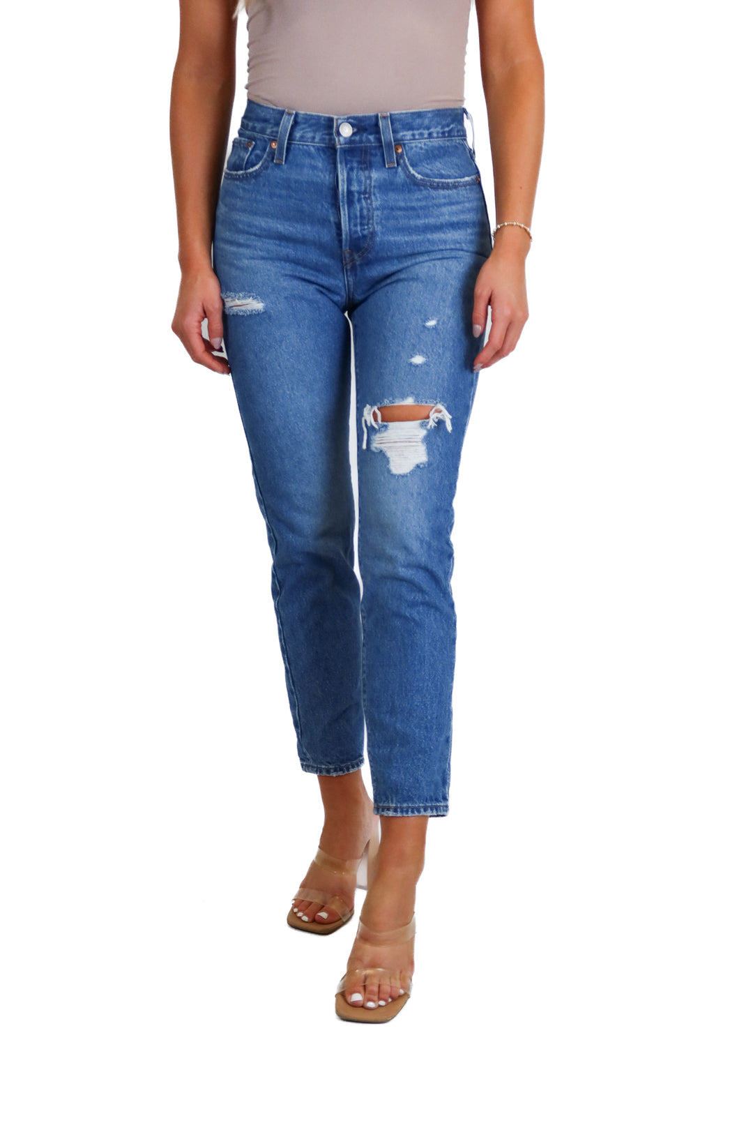 levi’s wedgie distressed medium wash jeans (26)*