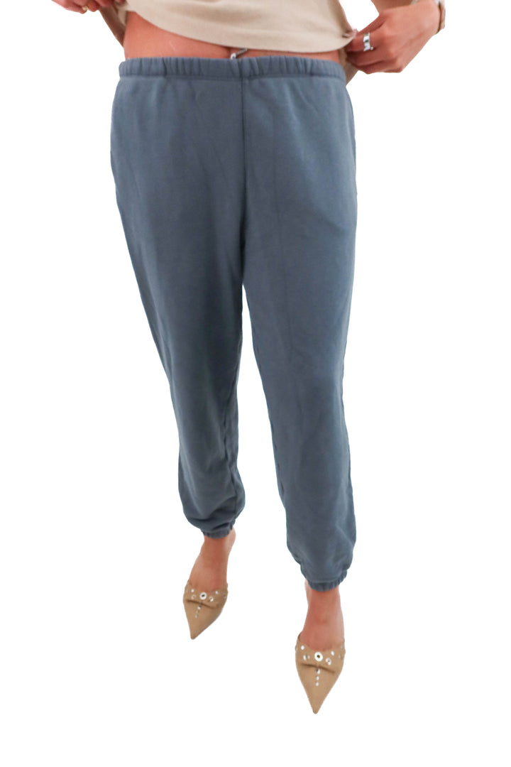 vuori joggers (M; retail $118)