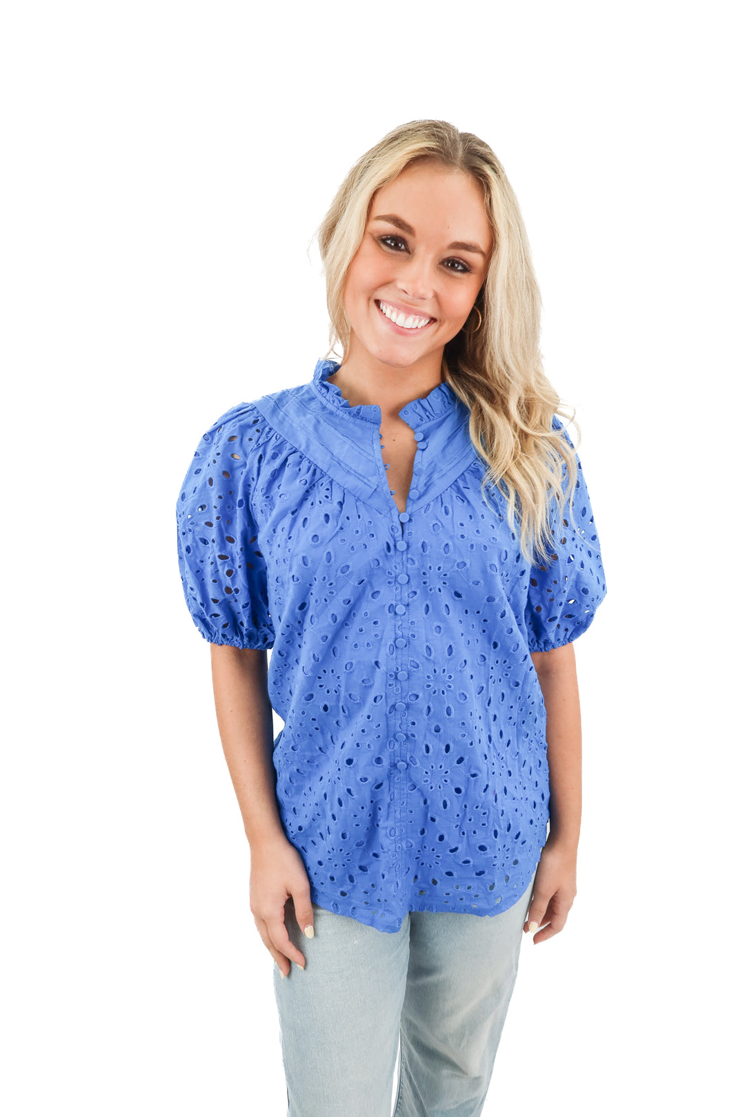 pretty garden blue eyelet top (s)
