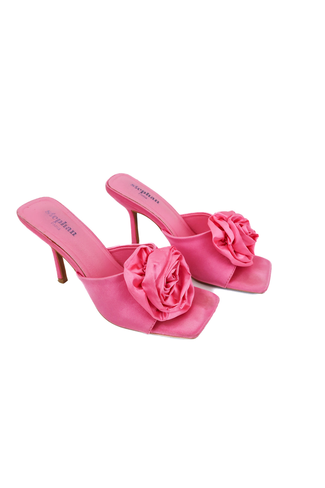 Stephan Paris pink flower heels (38; retail $50)