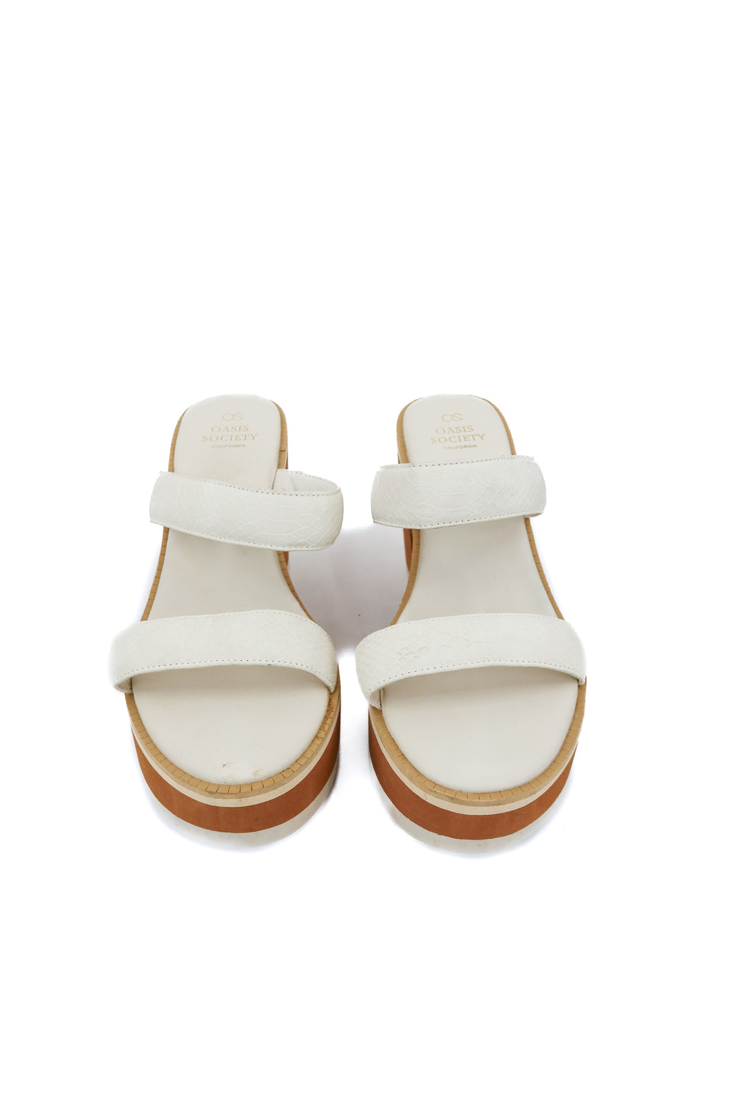 Oasis Society white platform sandals (9; retail $60)