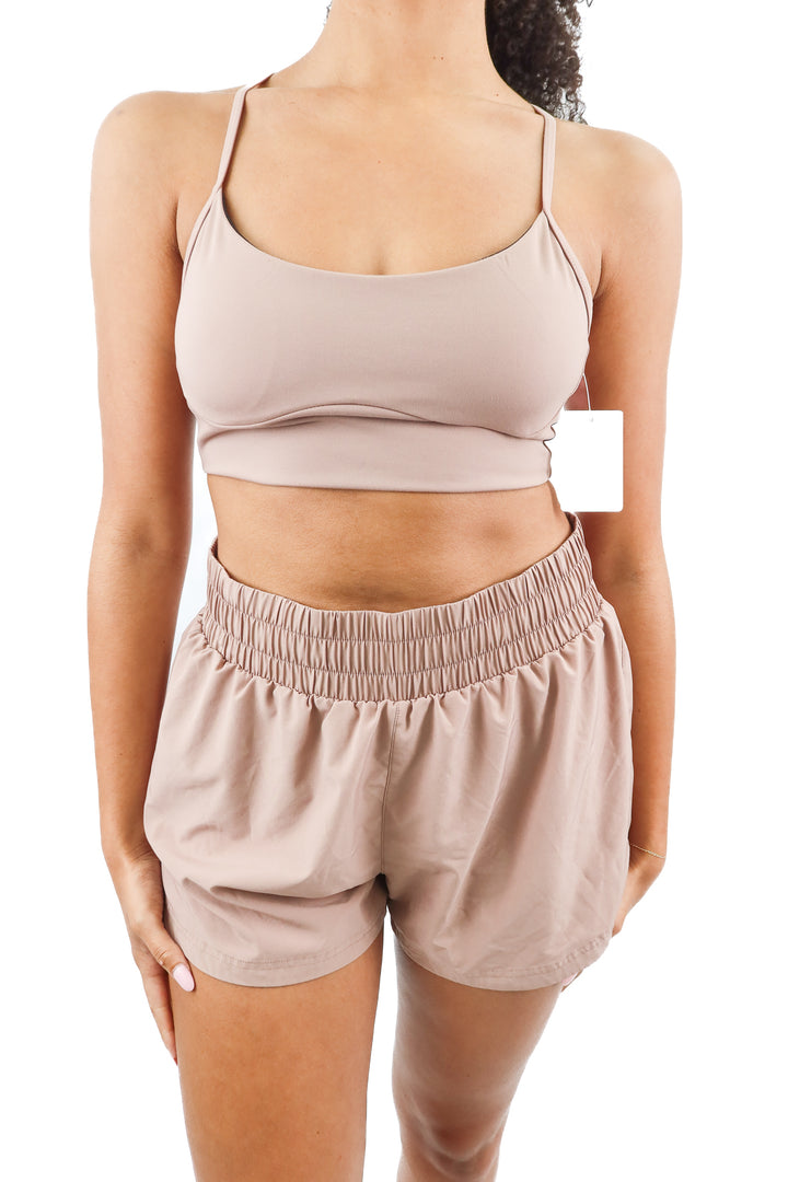 varley mauve active bra and shorts set (M)