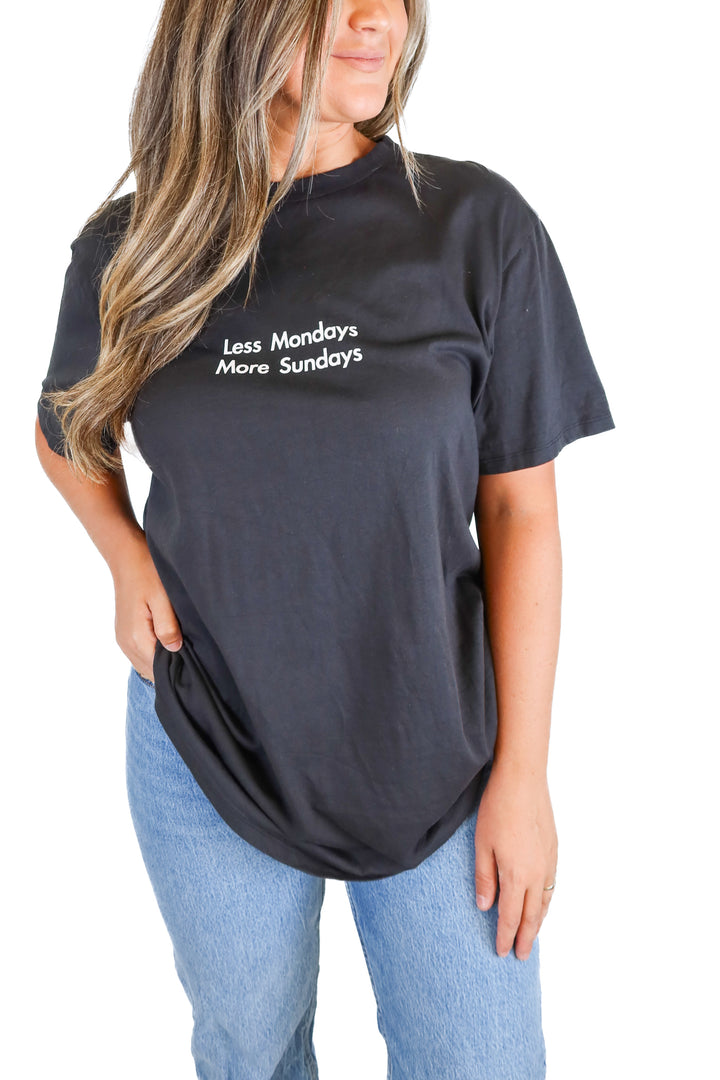 los sundays "less mondays more sundays" tee (xl)