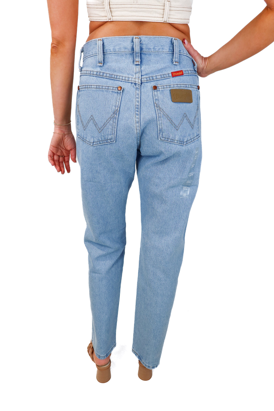 wrangler light wash cowboy cut jeans (3)