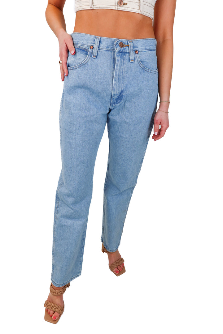 wrangler light wash cowboy cut jeans (3)
