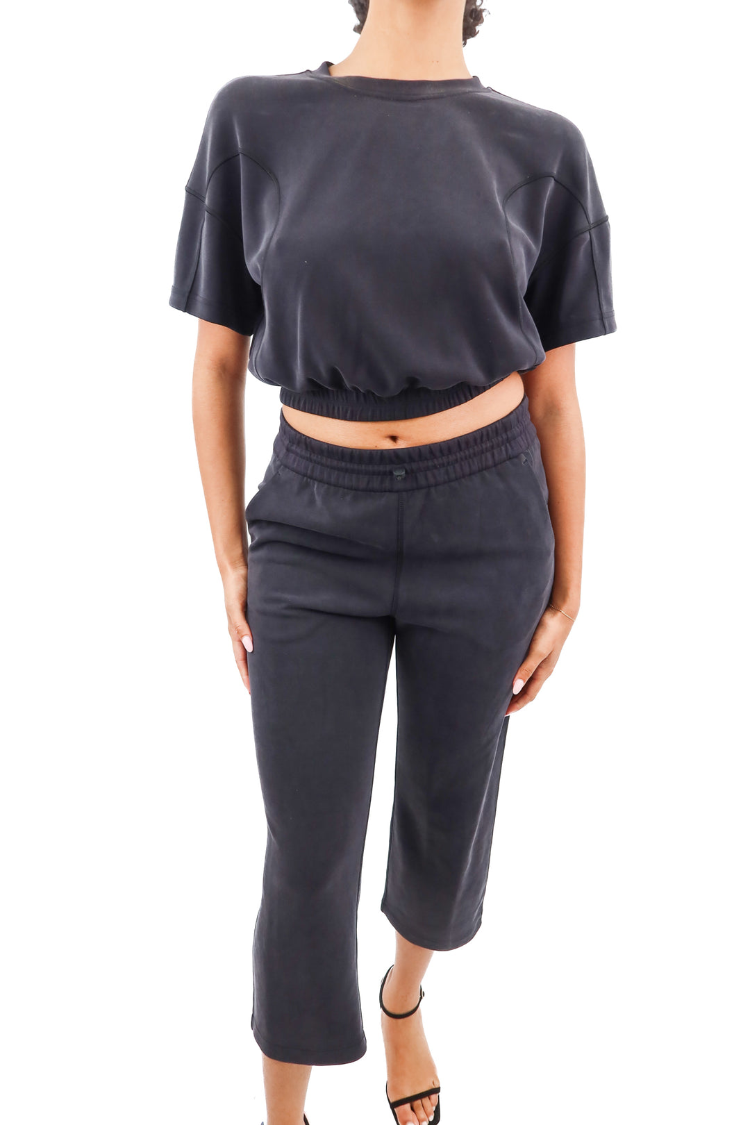lululemon dark grey lounge set (6; retail $270)