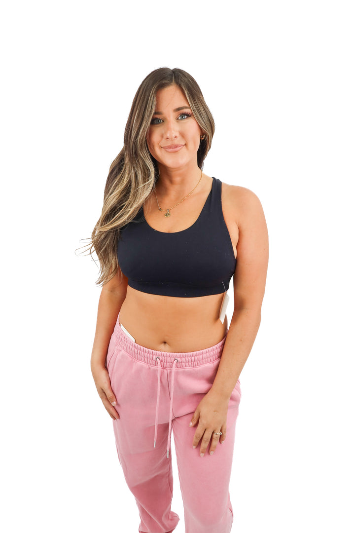 fabletics black sports bra (m)