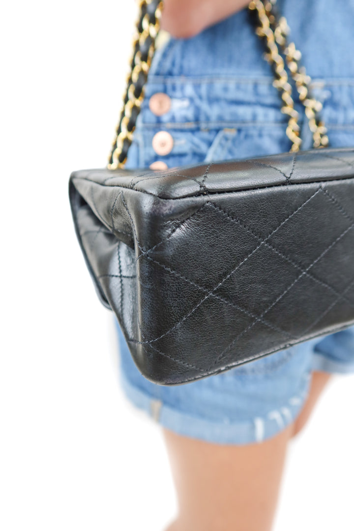 Chanel Diamond Stitched Vintage Leather Wallet