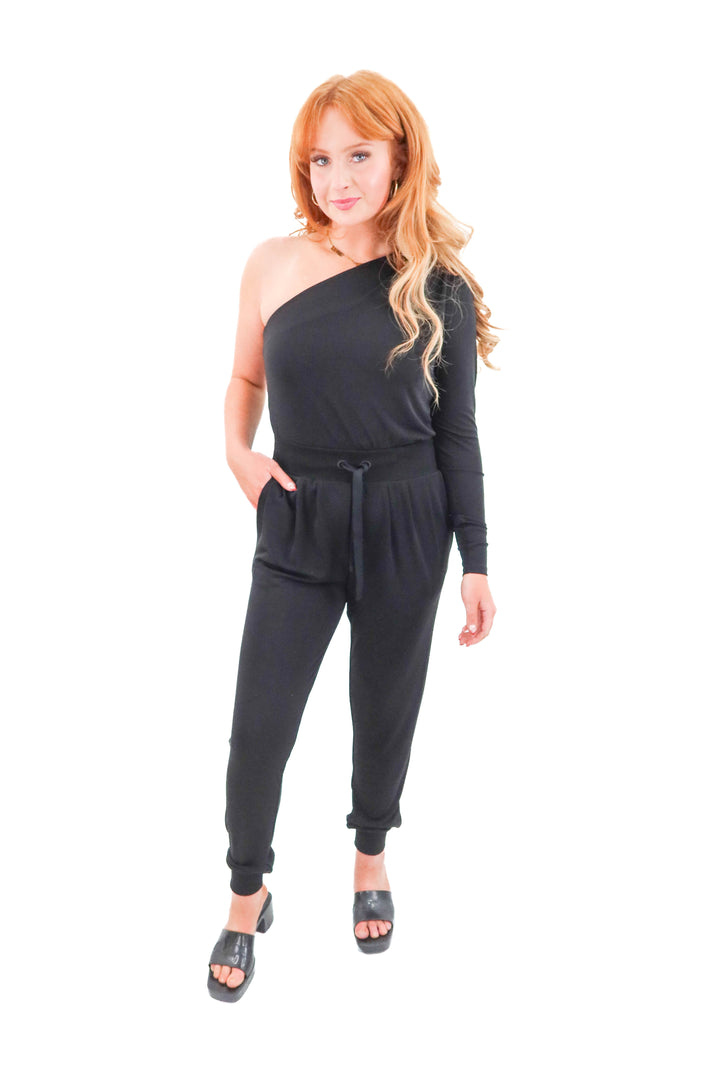 cinq a sept black one shoulder jumpsuit (xs; retail $394)