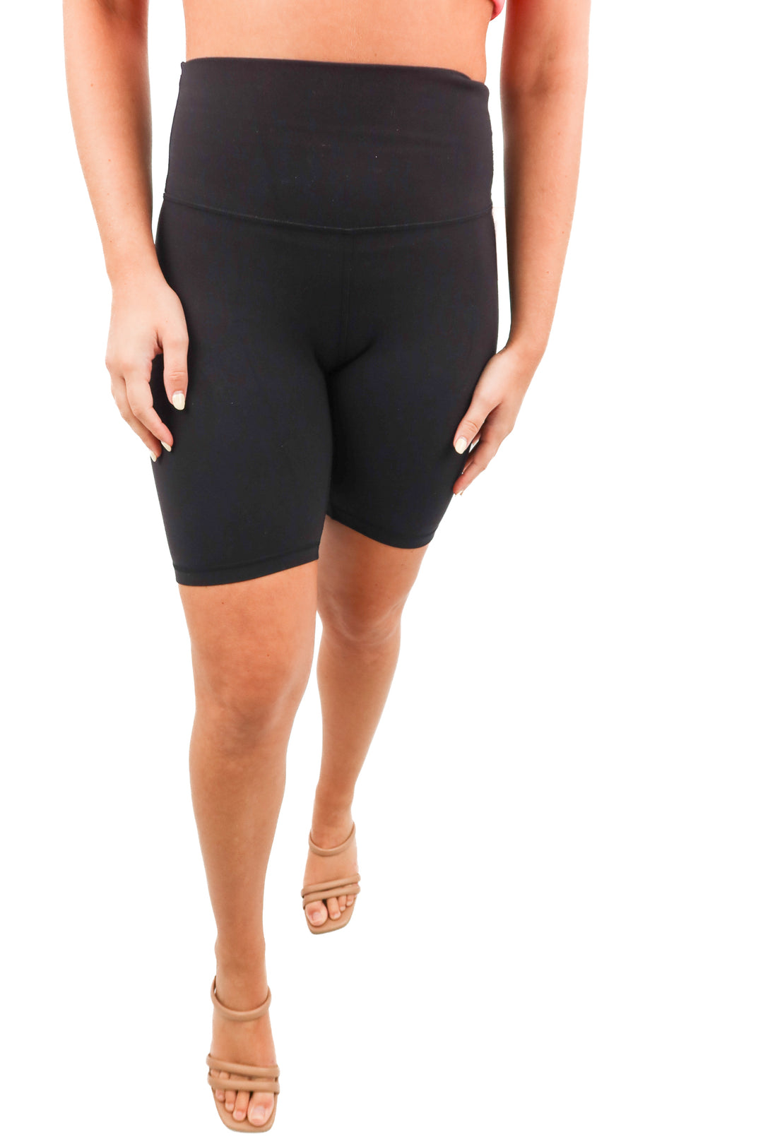 Lululemon black biker shorts (4)