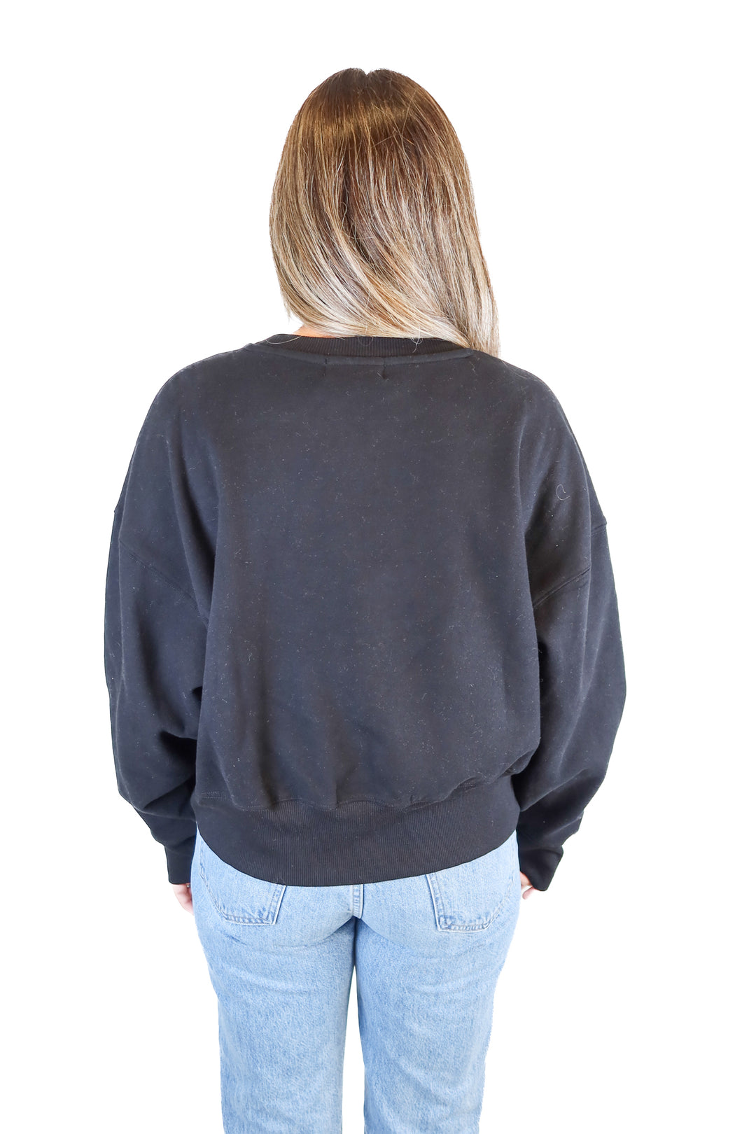 carly jean nashville tn black crewneck (m)