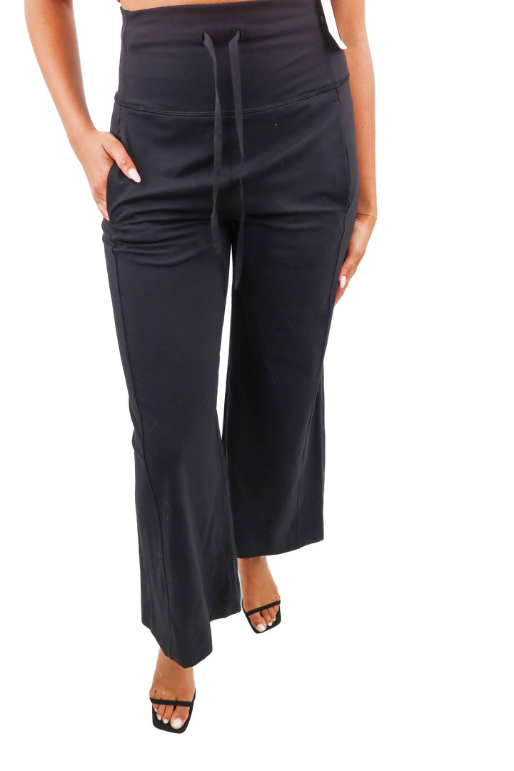neiwai active black lounge pants NWT (m; retail $99)
