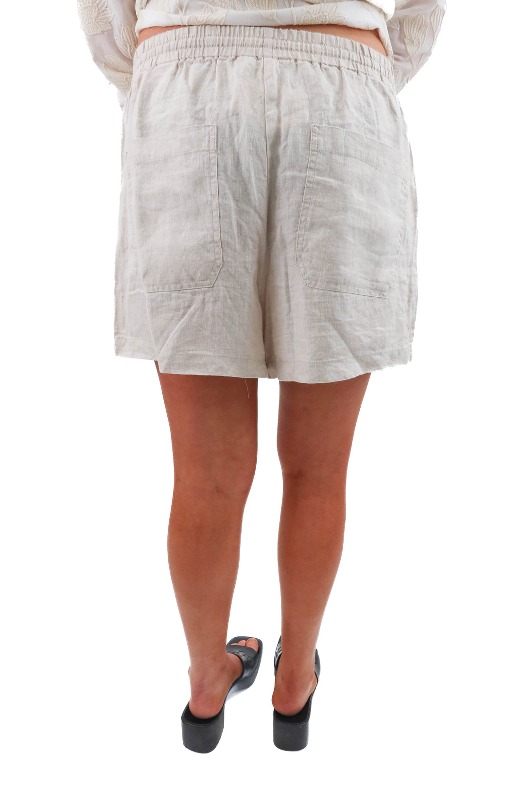 banana republic oatmeal linen short (l; retail $60)