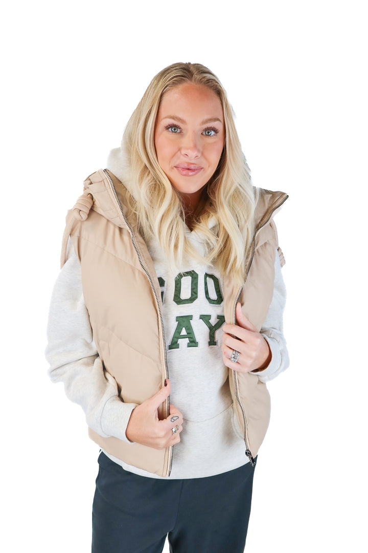 TCEC tan puffer vest (s)