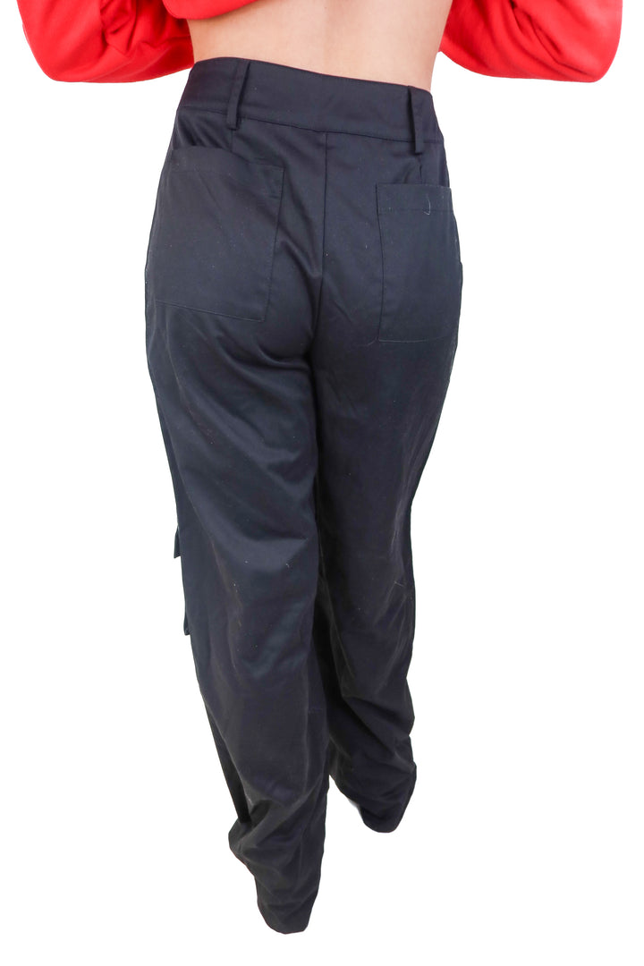 pretty little thing black cargo trousers NWT (8)