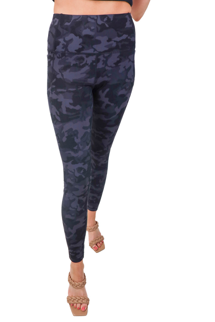 the gym people camo leggings NWT (s)
