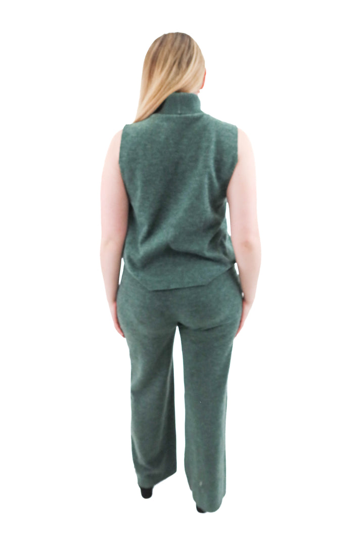 zara green knit top and pants set (l; retail $75)