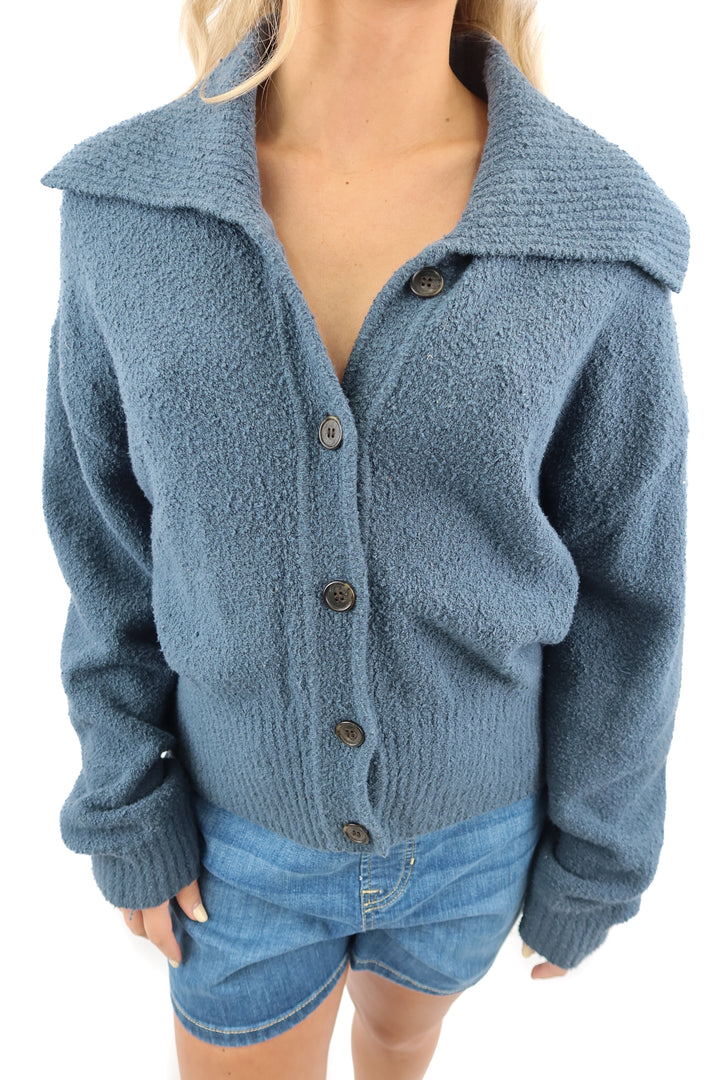 j. crew blue knit cardigan (M)