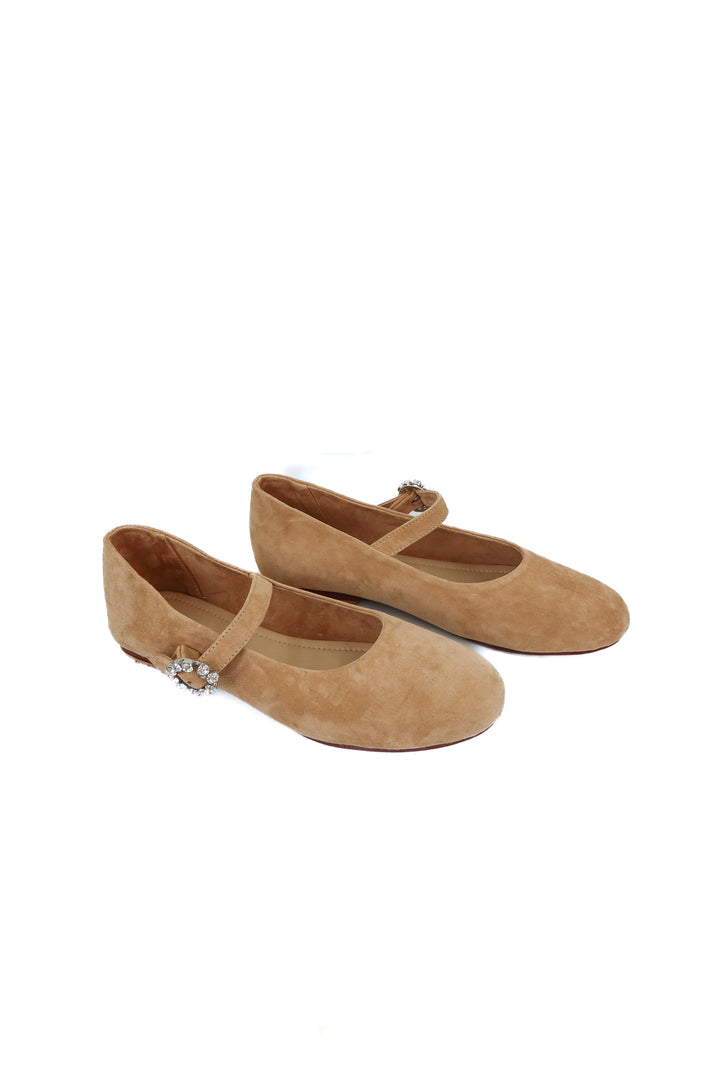 Mystique nude flats (8; retail $160)