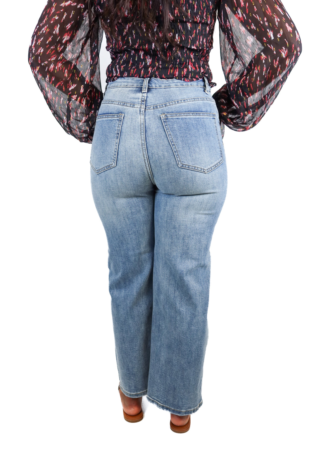 wishlist light wash wide leg jeans (L)