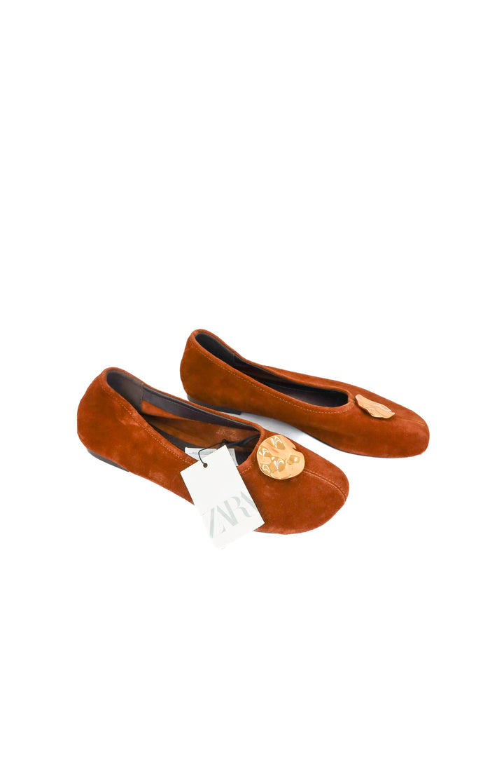 Zara suede flats (38) NWT
