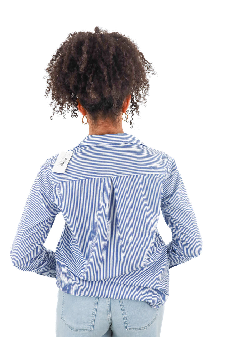 Old Navy blue pin stripe shirt (S)