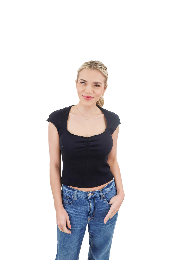DIVIDED black capsleeve ribbed top (M)