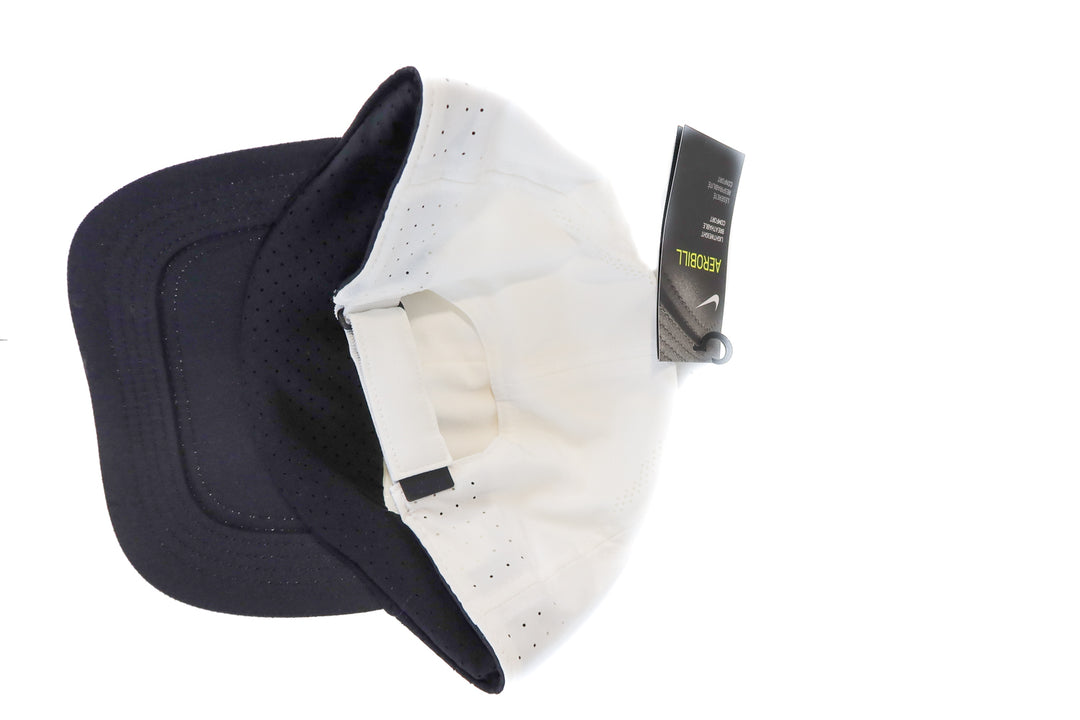 nike white aerobill hat NWT (retail $30)