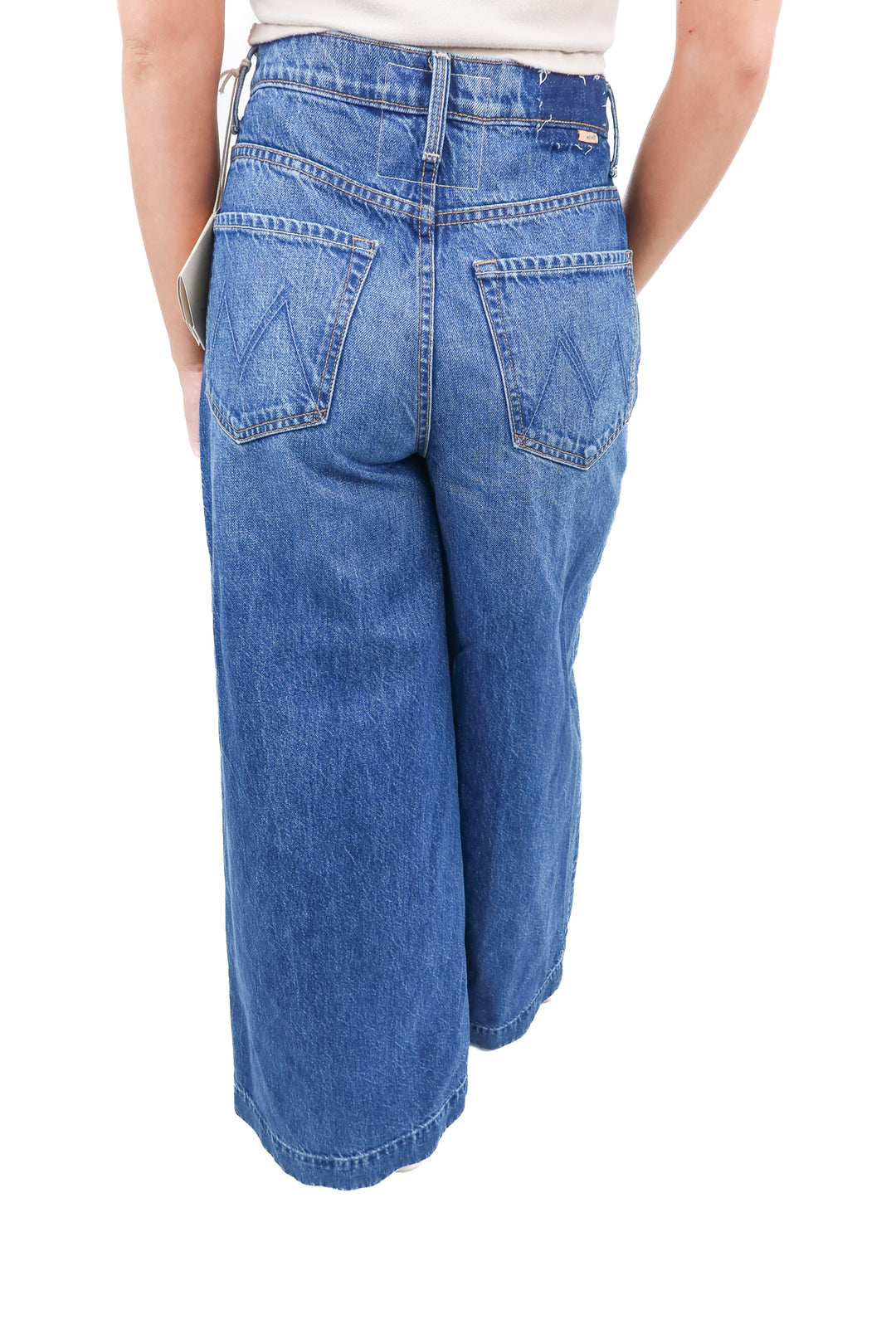 Mother The Headline Sneak Wideleg medium wash jeans (26; retail $288)