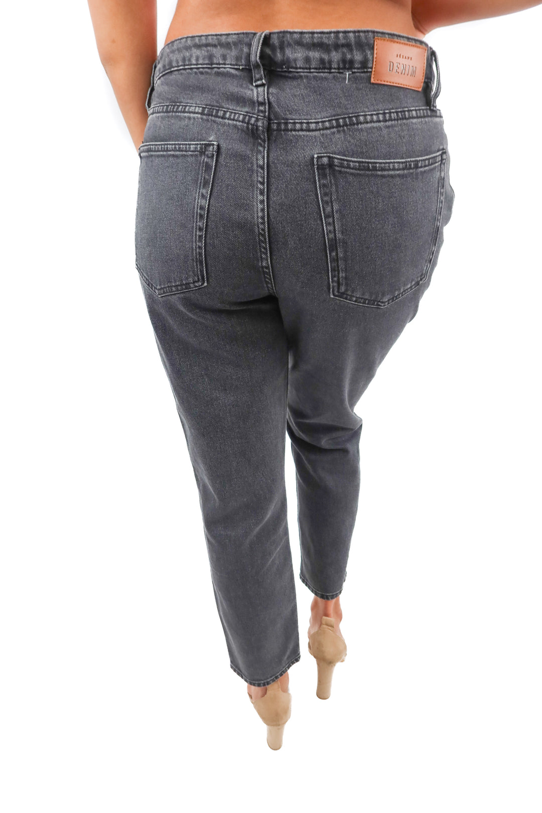 sezane black jeans (42/ US10; retail $125)