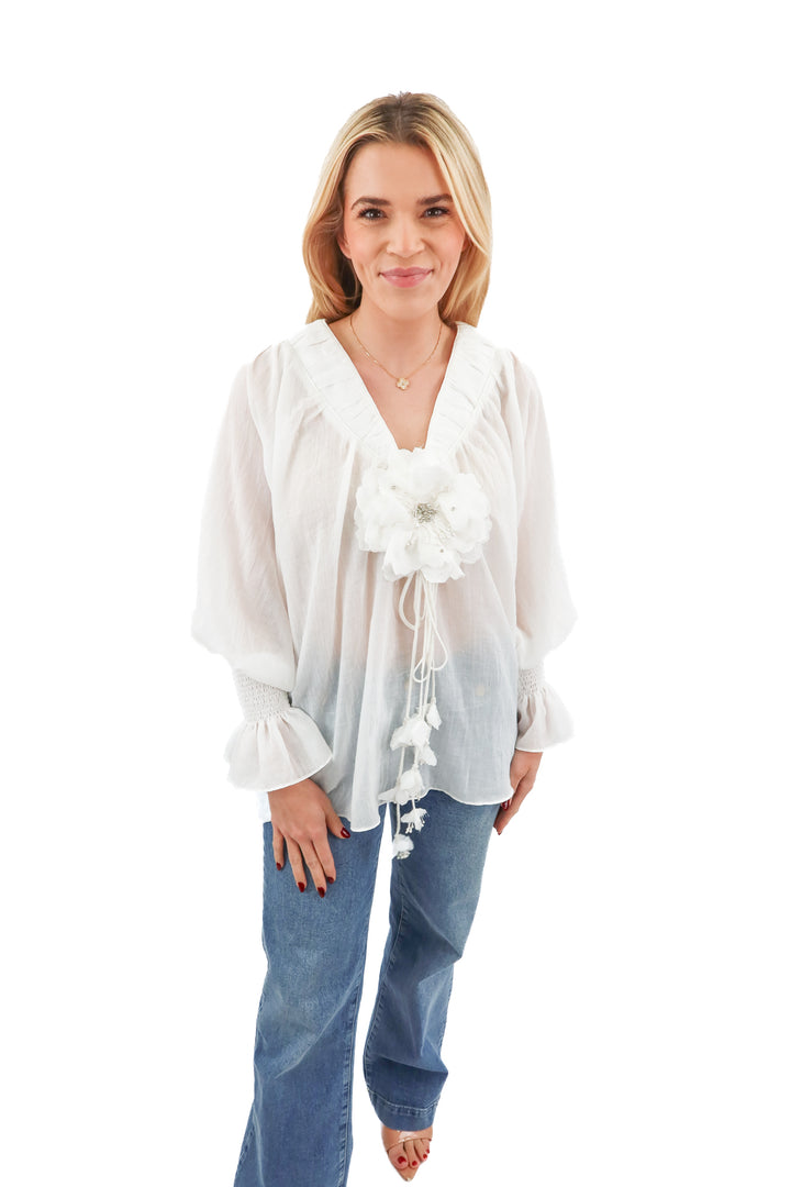 rosewater house white long sleeve blouse with floral applique center (S/M)