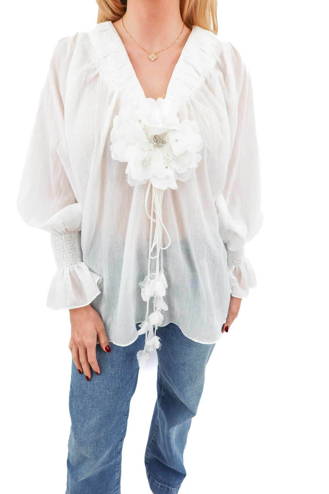 rosewater house white long sleeve blouse with floral applique center (S/M)