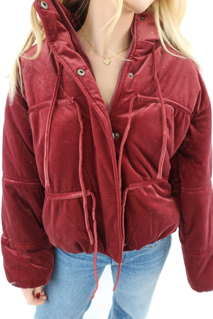future collective maroon puffer jacket (S)