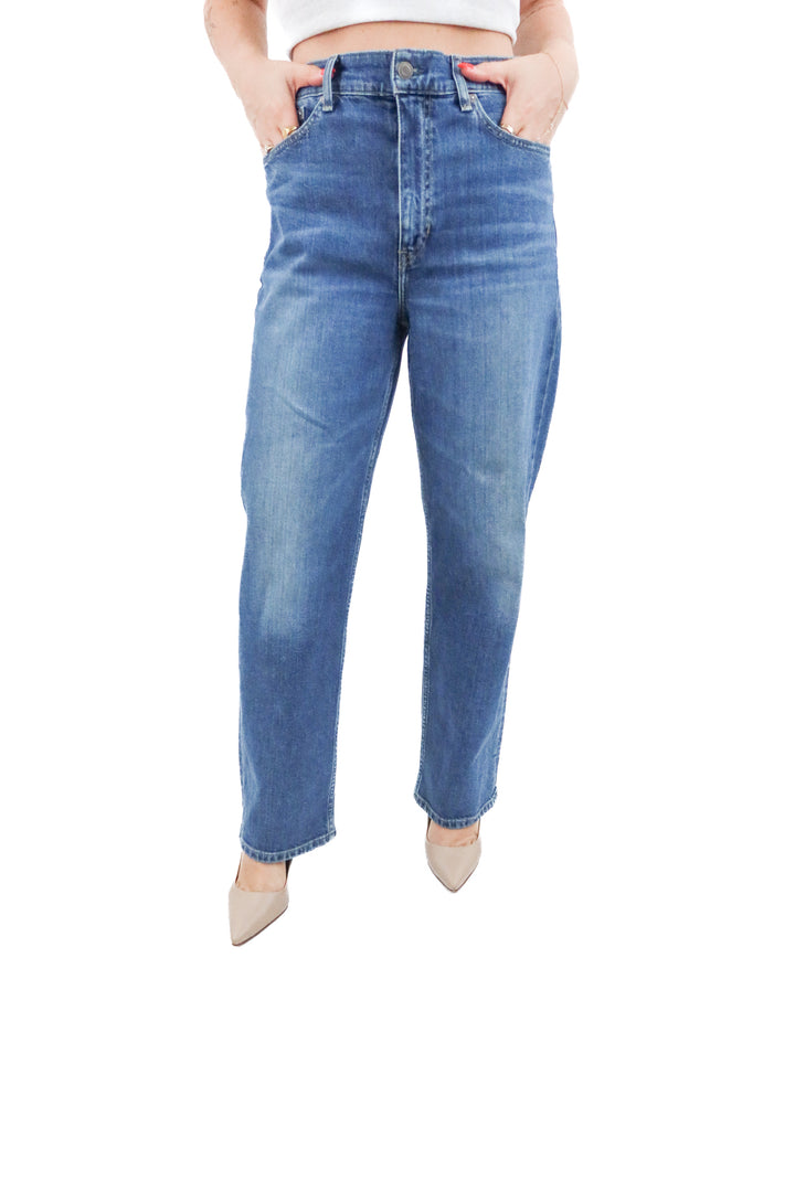 banana republic medium wash straight leg jeans (29; retail $120)