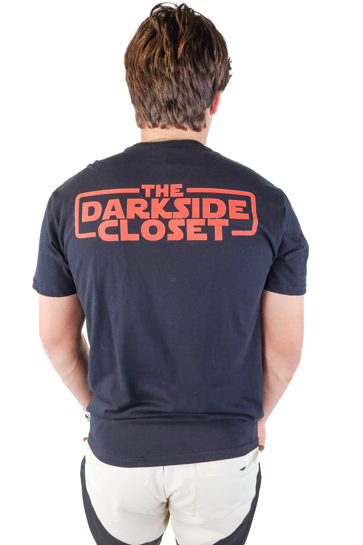 the darkside closet graphic tshirt (L)
