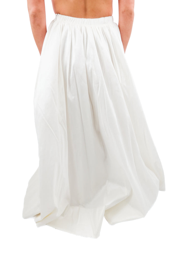 show me your mumu white floor length maxi skirt (S)