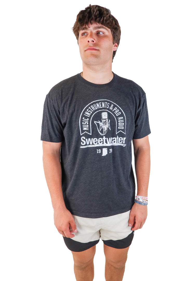 sweetwater graphic tshirt (XXL)