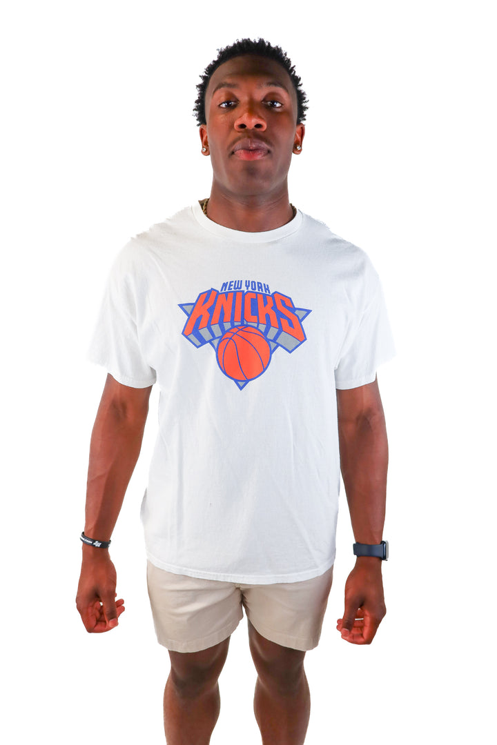 SOLD new york knicks tshirt (xl)